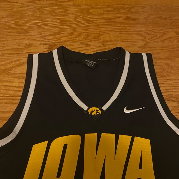 NCAA Iowa Hawkeyes basketball jersey size - S - Picture 2 of 5